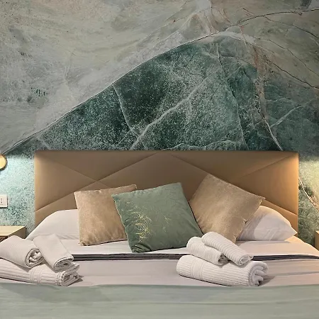 Konukevi Le Sciantose Relais 4*